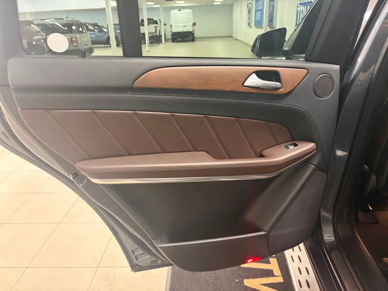 Mercedes-Benz GL-Class fotografie Mercedes-Benz GL-Class