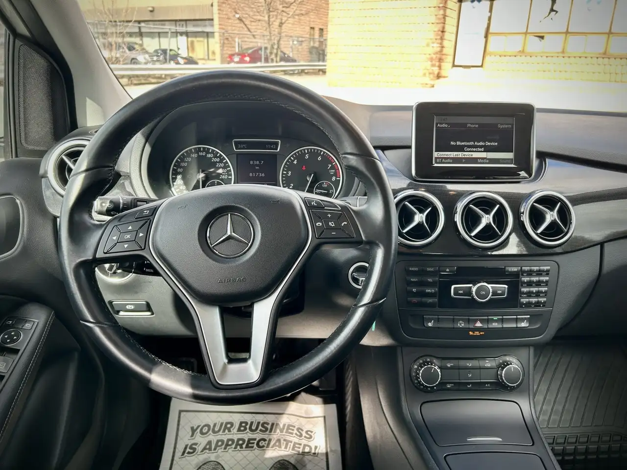 Mercedes-Benz B-Class снимка Mercedes-Benz B-Class
