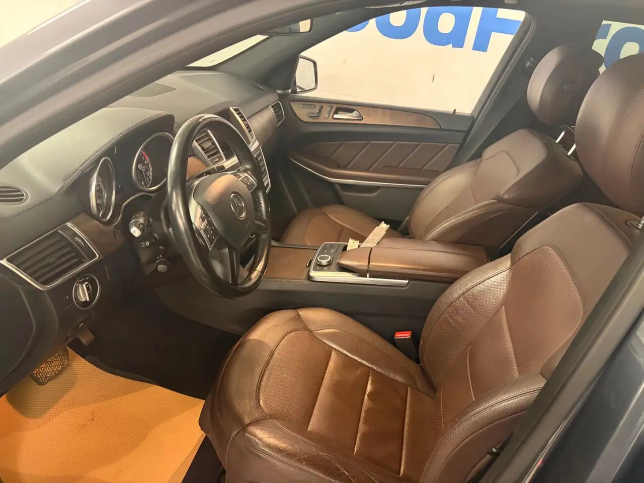 Mercedes-Benz GL-Class fotografie Mercedes-Benz GL-Class