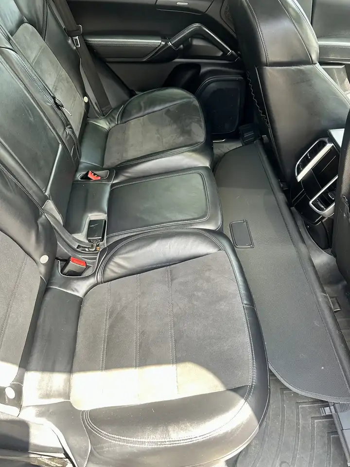 Porsche Cayenne снимка Porsche Cayenne