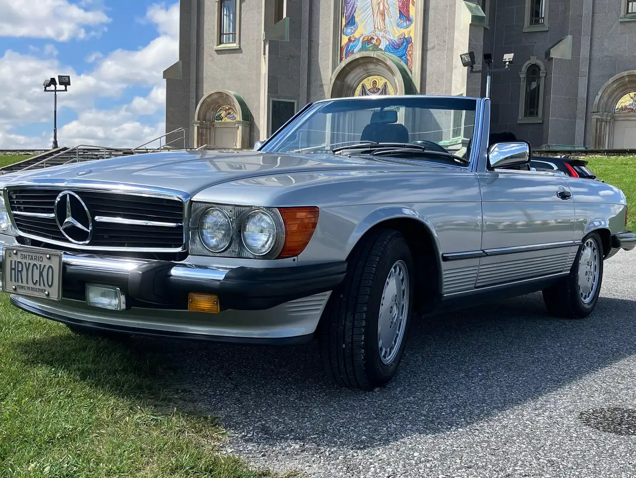 Mercedes-Benz 560 fotografie Mercedes-Benz 560