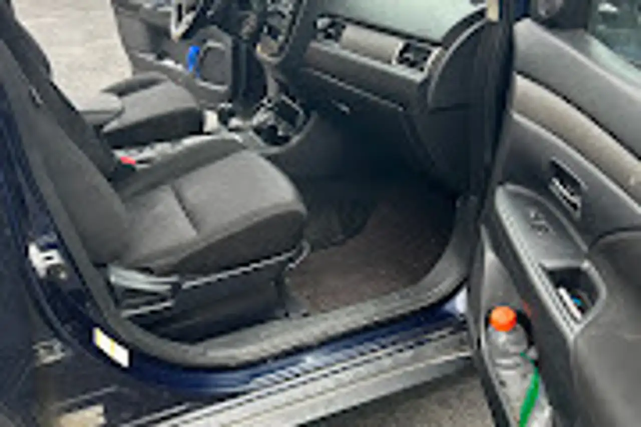 Mitsubishi Outlander photo Mitsubishi Outlander