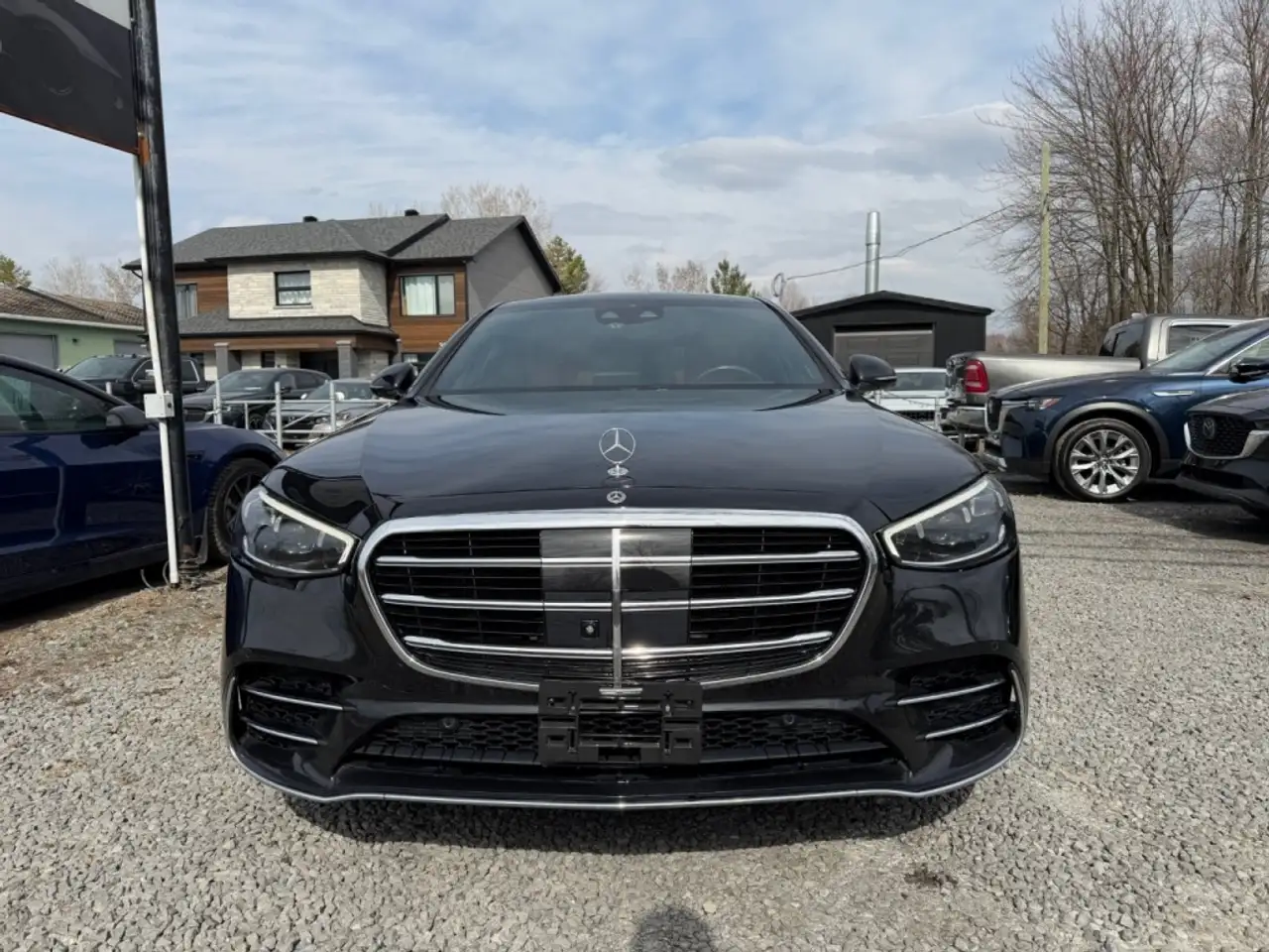 Mercedes-Benz S-Class снимка Mercedes-Benz S-Class