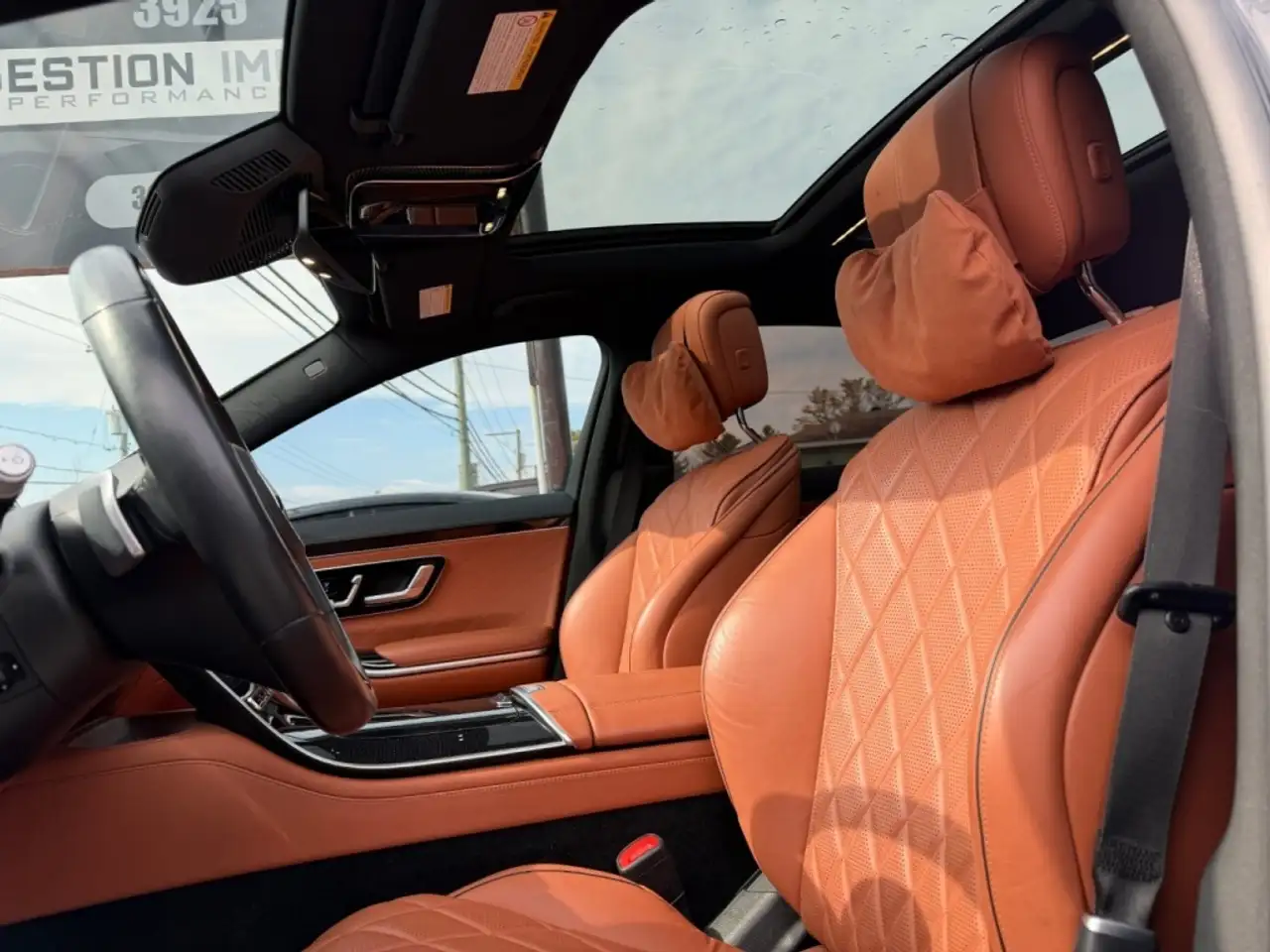 Mercedes-Benz S-Class снимка Mercedes-Benz S-Class