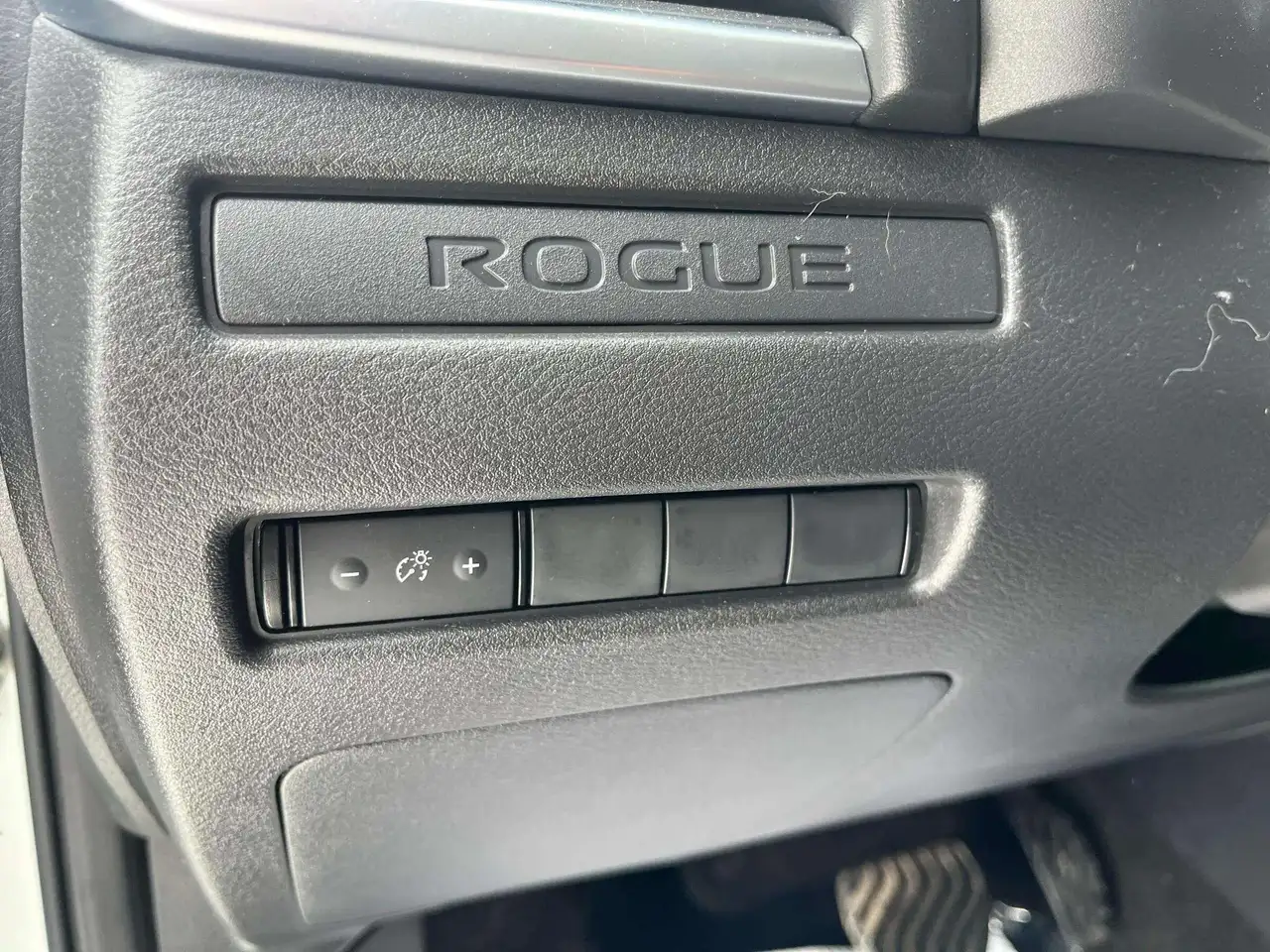 Nissan Rogue fotografie Nissan Rogue