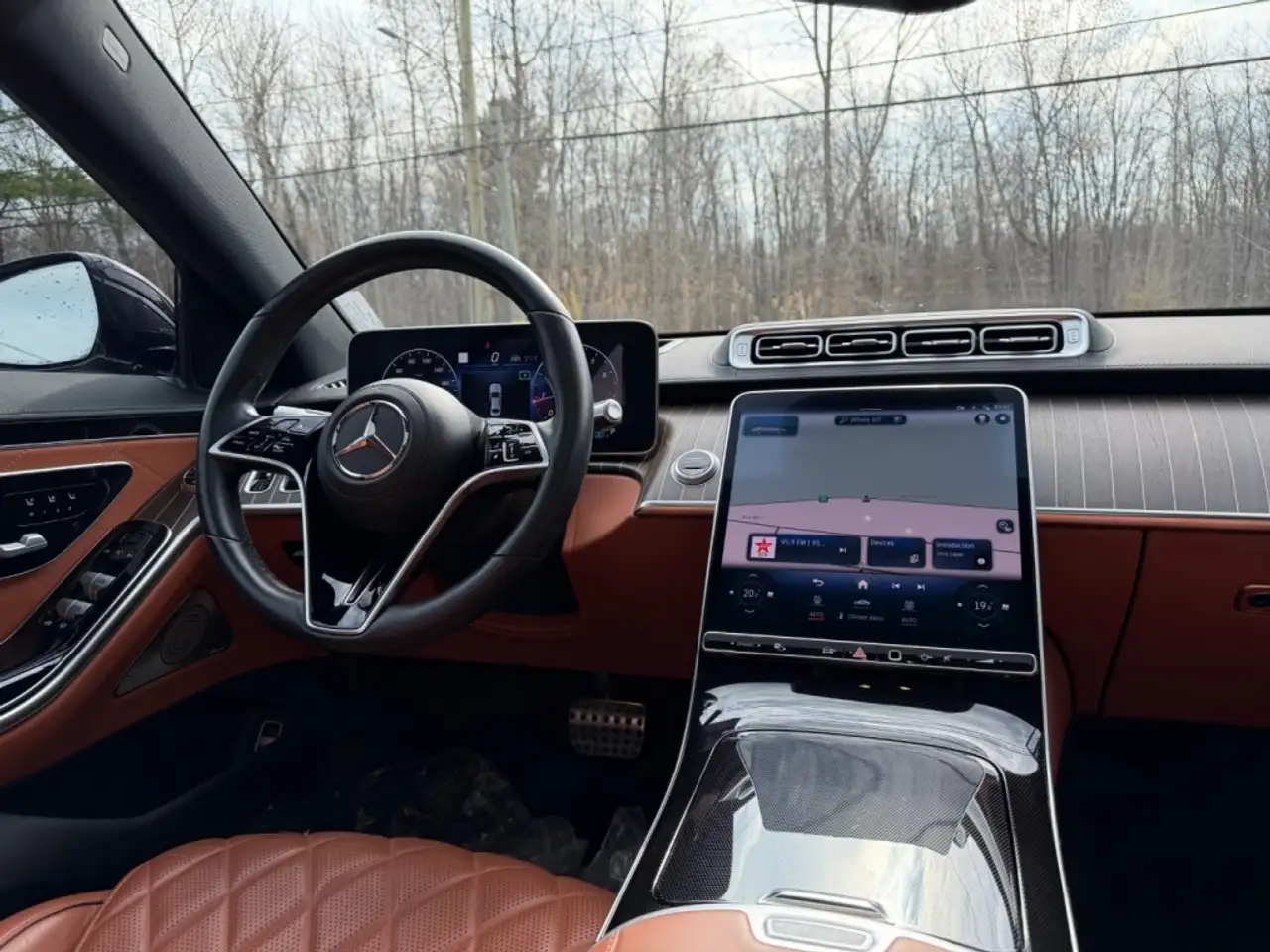 Mercedes-Benz S-Class снимка Mercedes-Benz S-Class