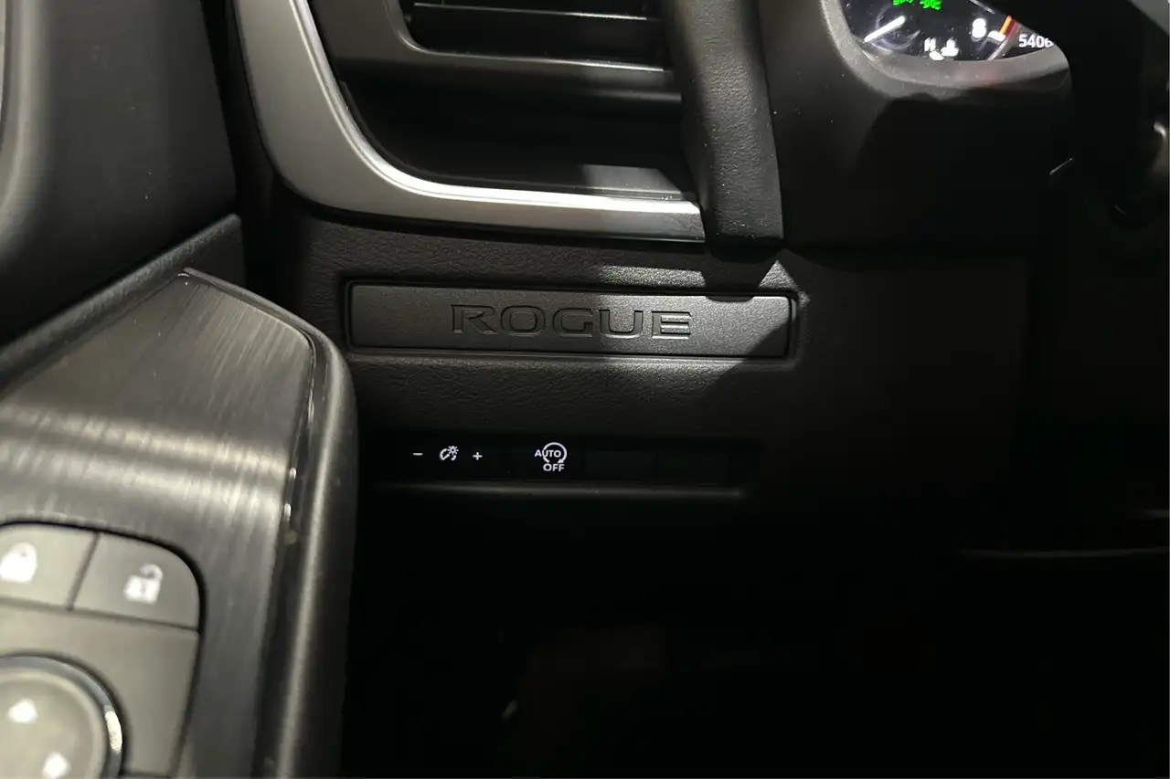 Nissan Rogue photo Nissan Rogue