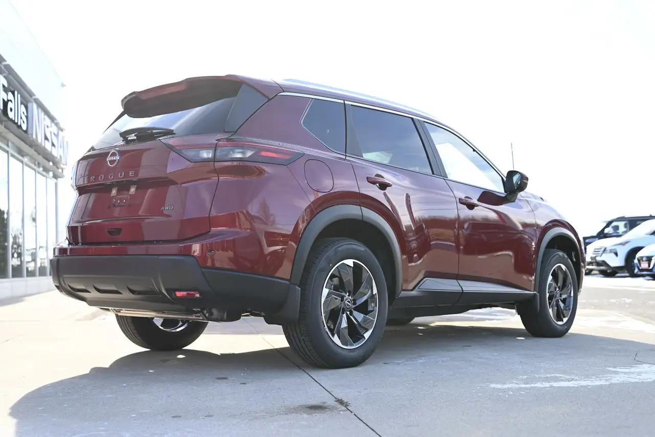 Nissan Rogue снимка Nissan Rogue