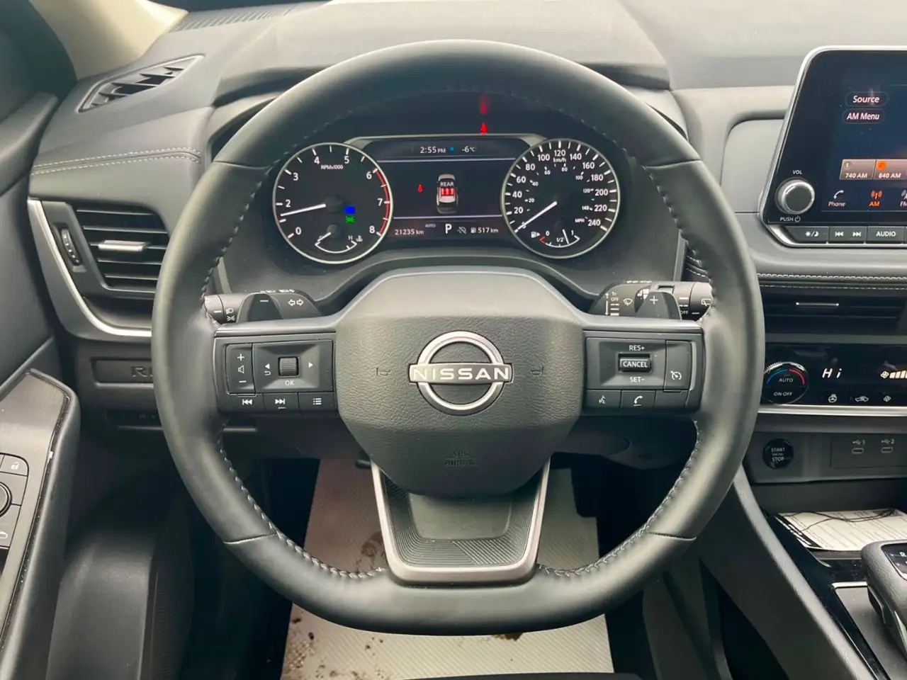 Nissan Rogue снимка Nissan Rogue
