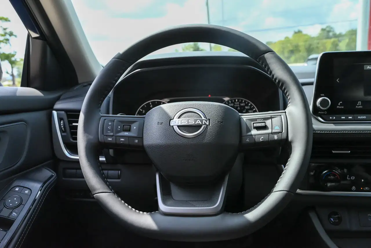 Nissan Rogue fotografie Nissan Rogue
