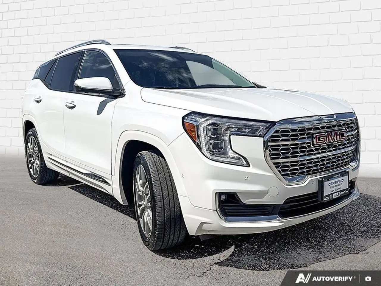 GMC Terrain photo GMC Terrain