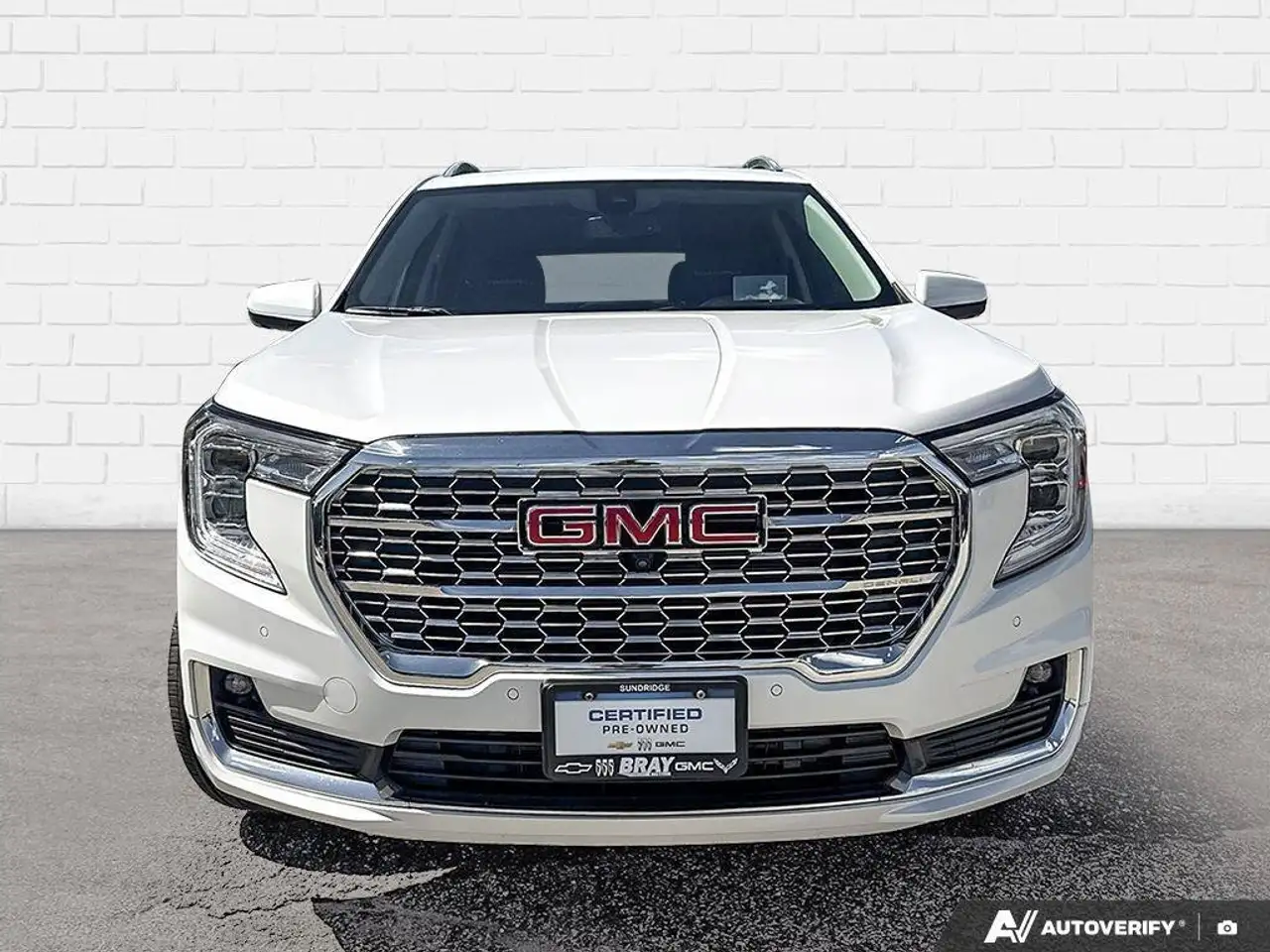 GMC Terrain photo GMC Terrain