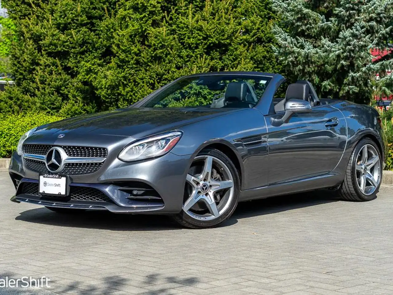 Mercedes-Benz SLC снимка Mercedes-Benz SLC