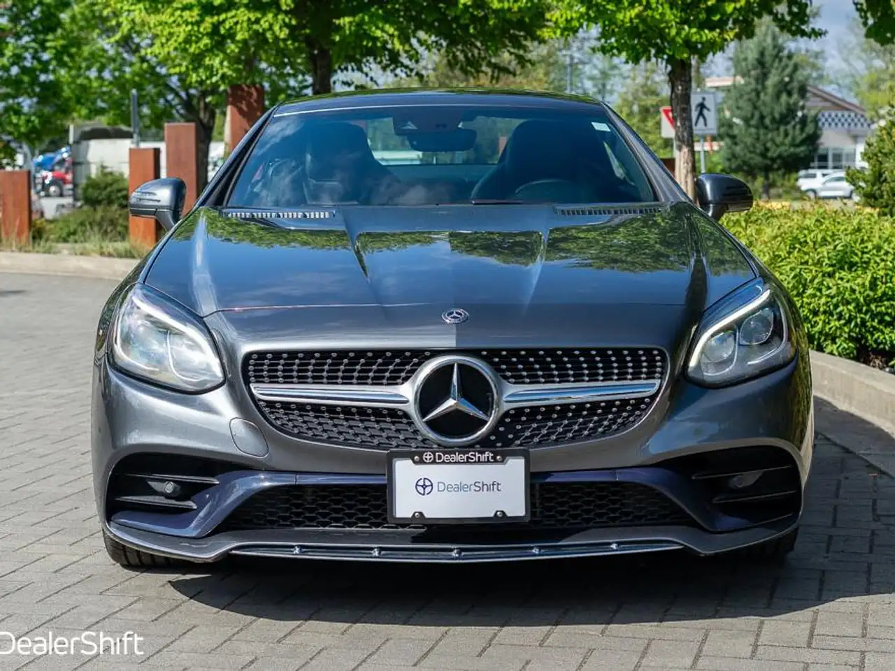 Mercedes-Benz SLC снимка Mercedes-Benz SLC