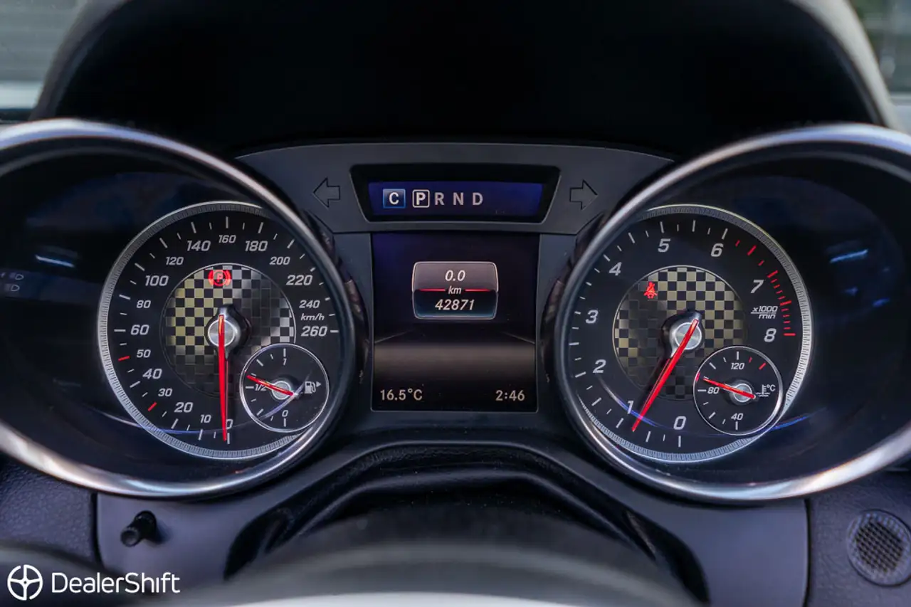 Mercedes-Benz SLC снимка Mercedes-Benz SLC