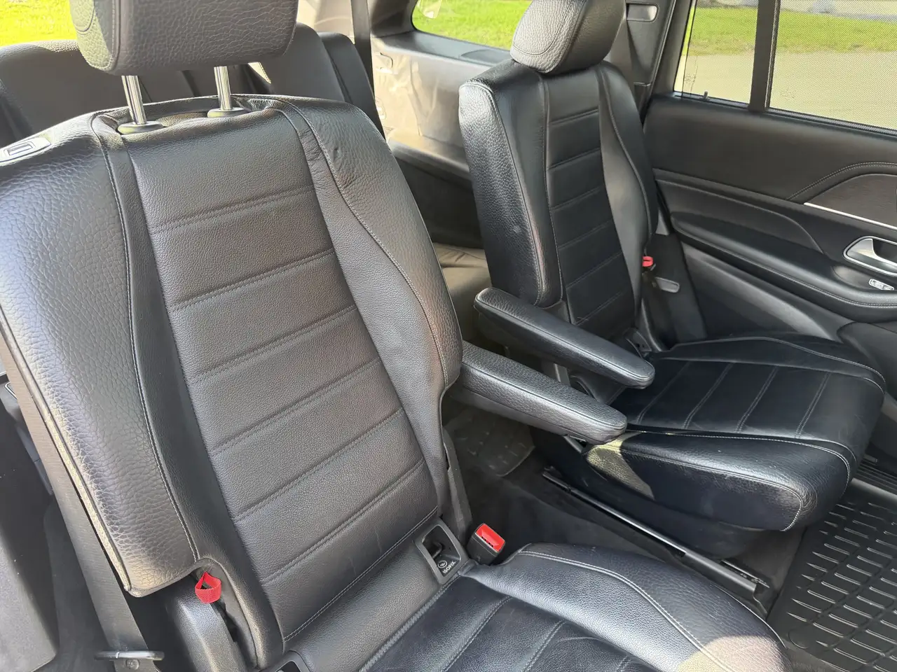 Mercedes-Benz GLS снимка Mercedes-Benz GLS