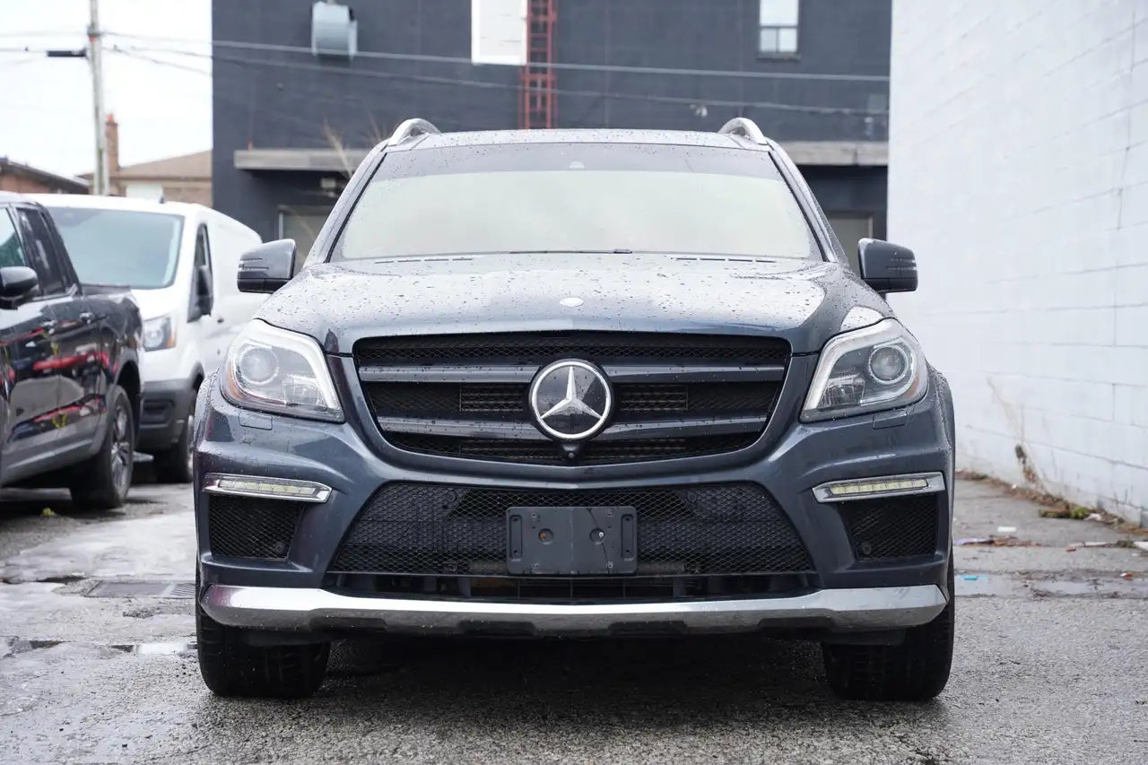 Mercedes-Benz GL-Class снимка Mercedes-Benz GL-Class
