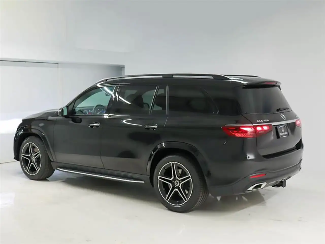 Mercedes-Benz GLS снимка Mercedes-Benz GLS