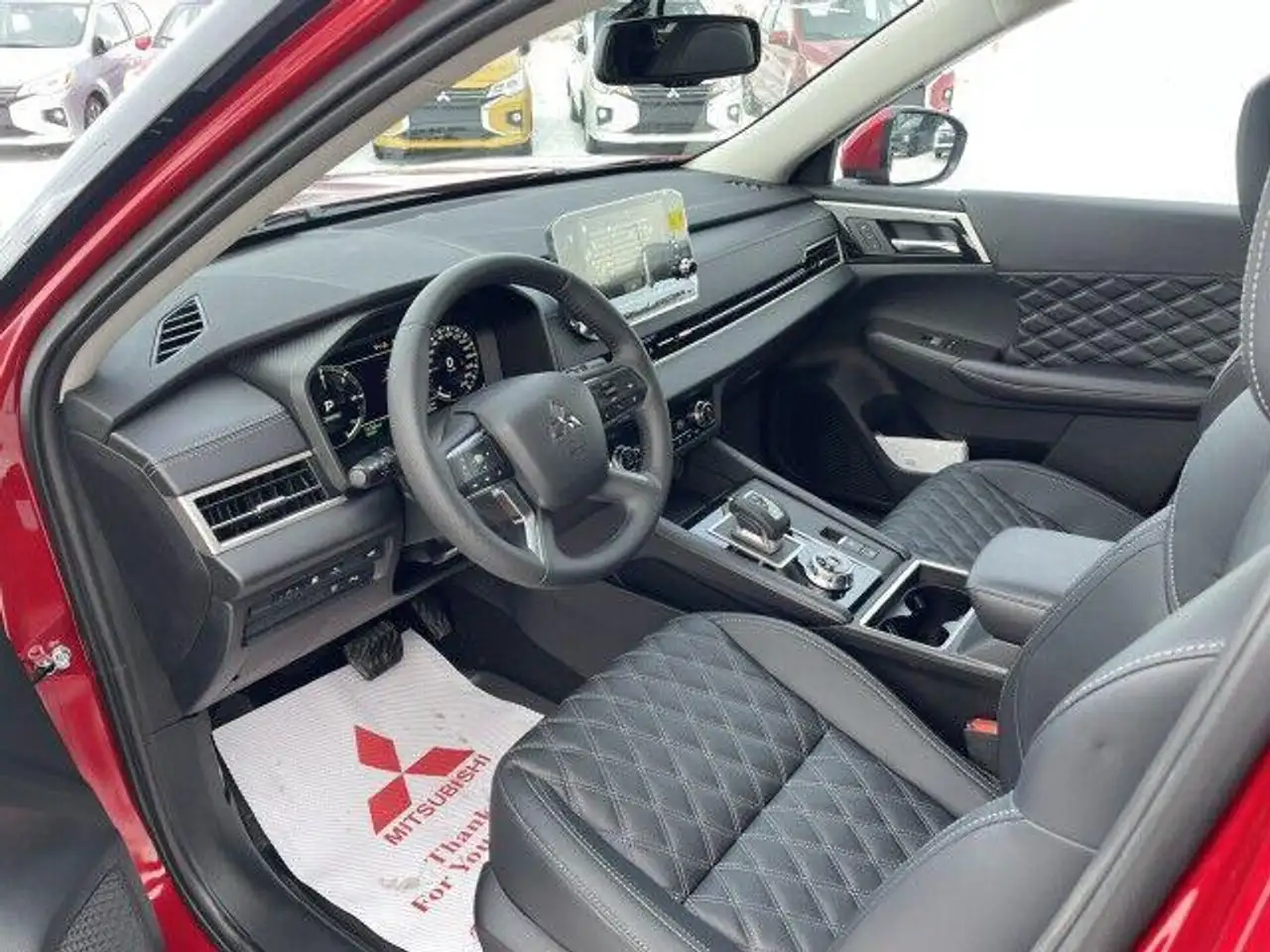 Mitsubishi Outlander снимка Mitsubishi Outlander