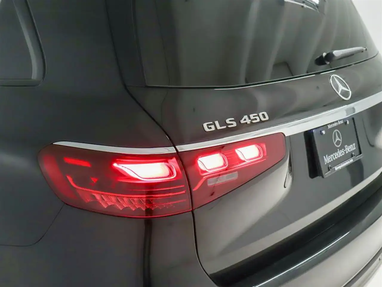 Mercedes-Benz GLS снимка Mercedes-Benz GLS