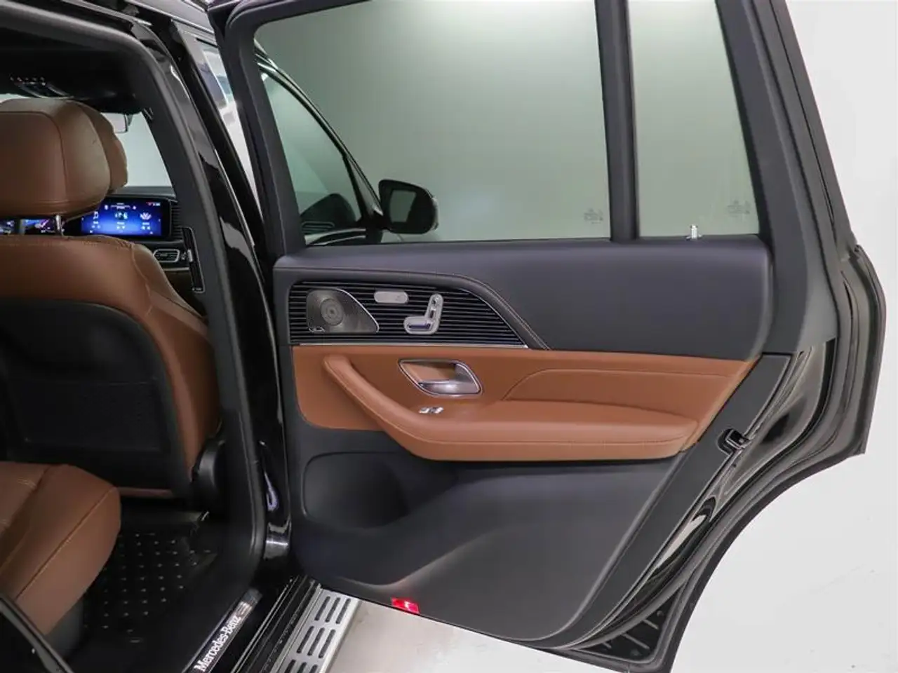 Mercedes-Benz GLS снимка Mercedes-Benz GLS