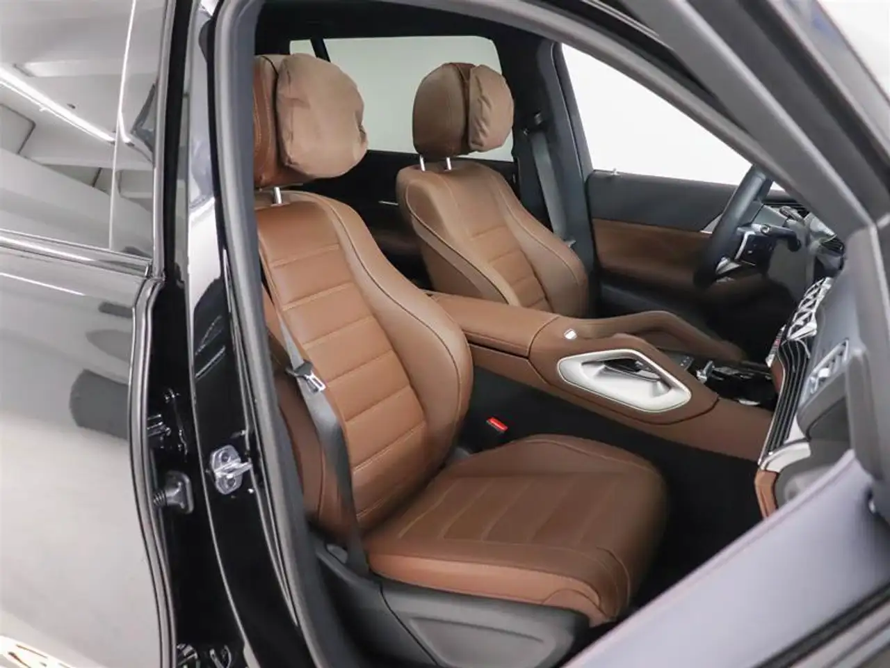 Mercedes-Benz GLS снимка Mercedes-Benz GLS