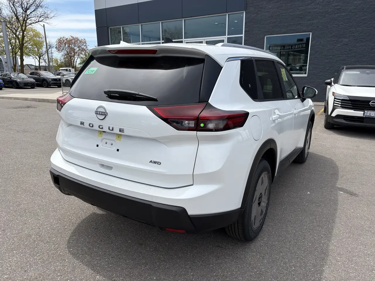 Nissan Rogue снимка Nissan Rogue