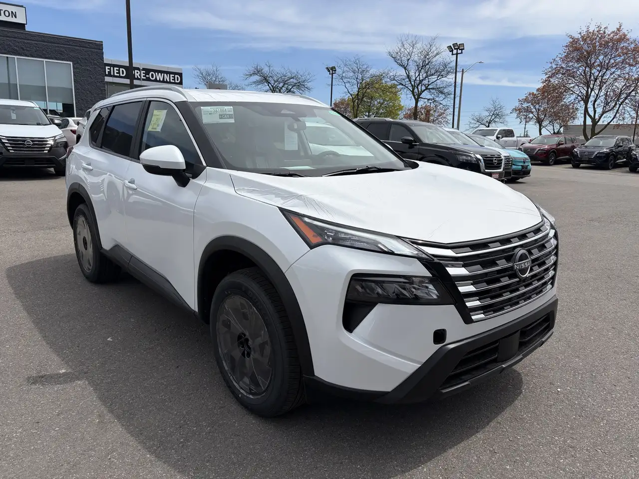 Nissan Rogue снимка Nissan Rogue