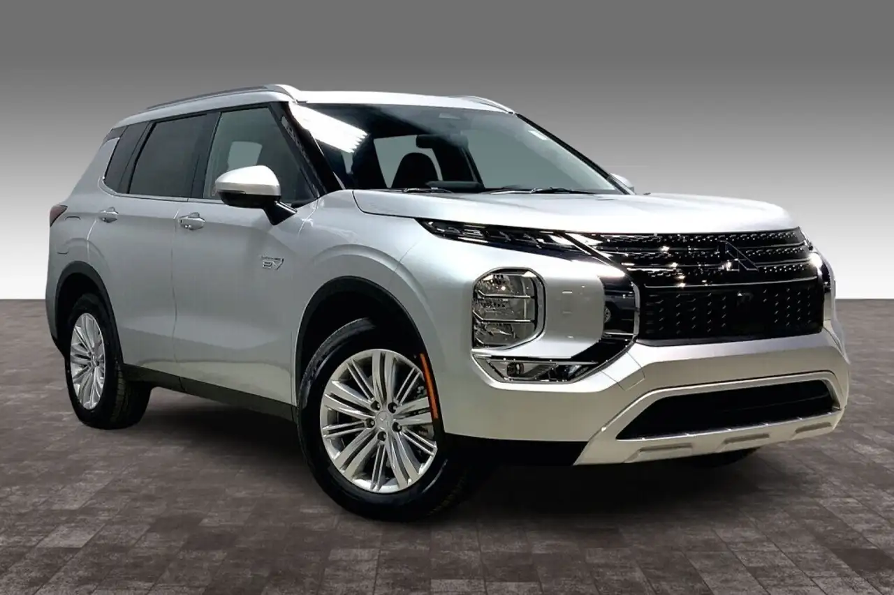 2025 Mitsubishi Outlander