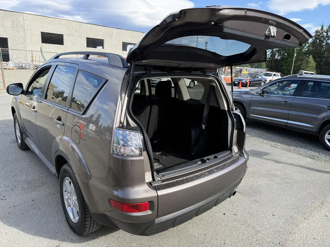 Mitsubishi Outlander снимка Mitsubishi Outlander