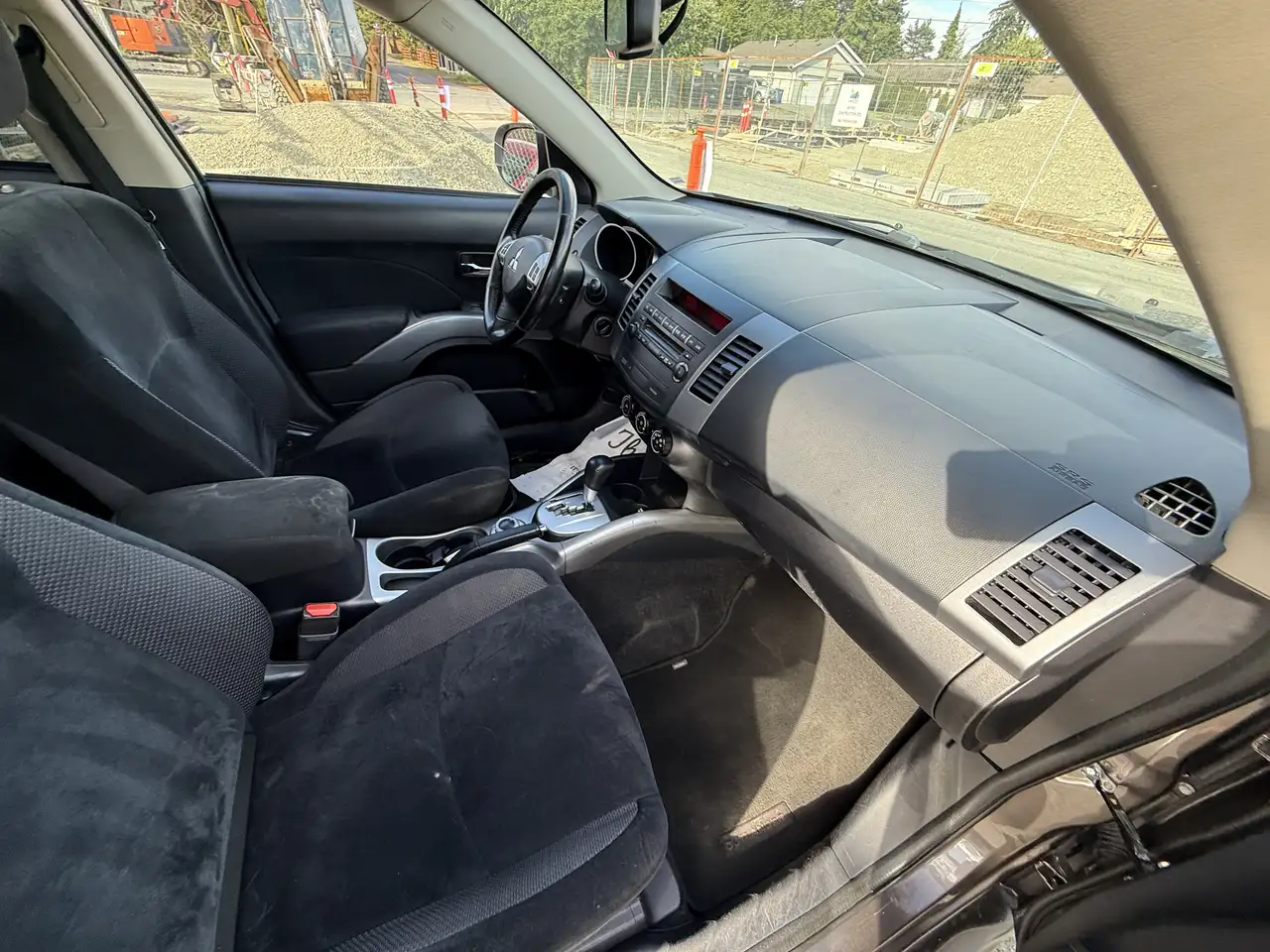 Mitsubishi Outlander снимка Mitsubishi Outlander
