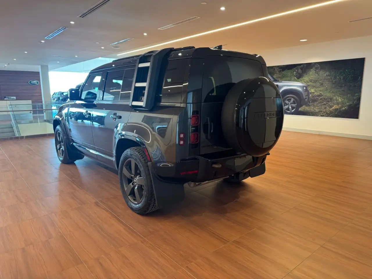 Land Rover Defender снимка Land Rover Defender