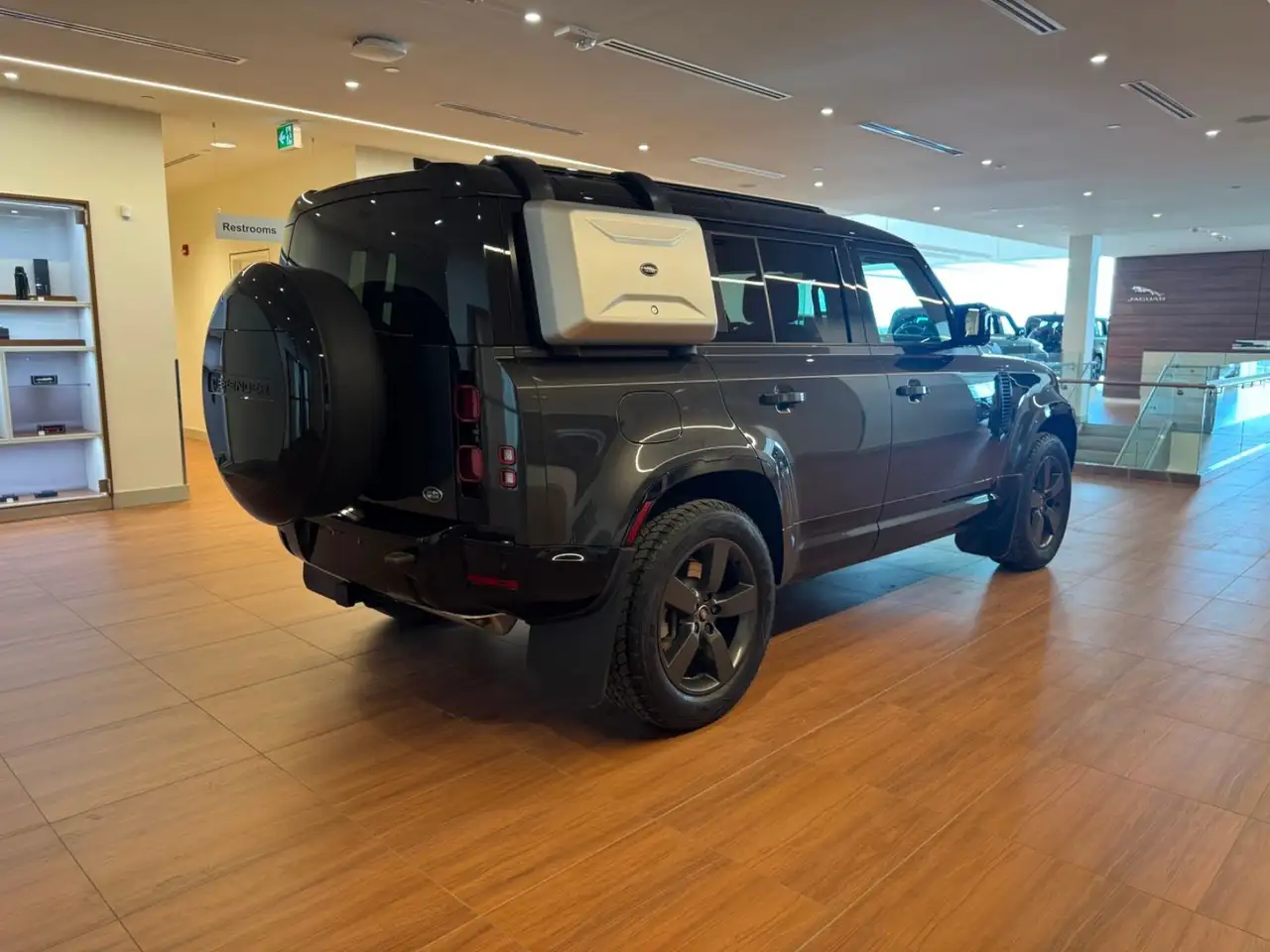 Land Rover Defender снимка Land Rover Defender