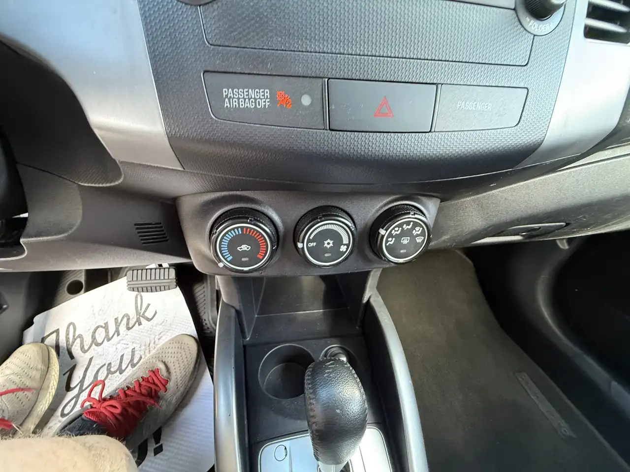 Mitsubishi Outlander снимка Mitsubishi Outlander