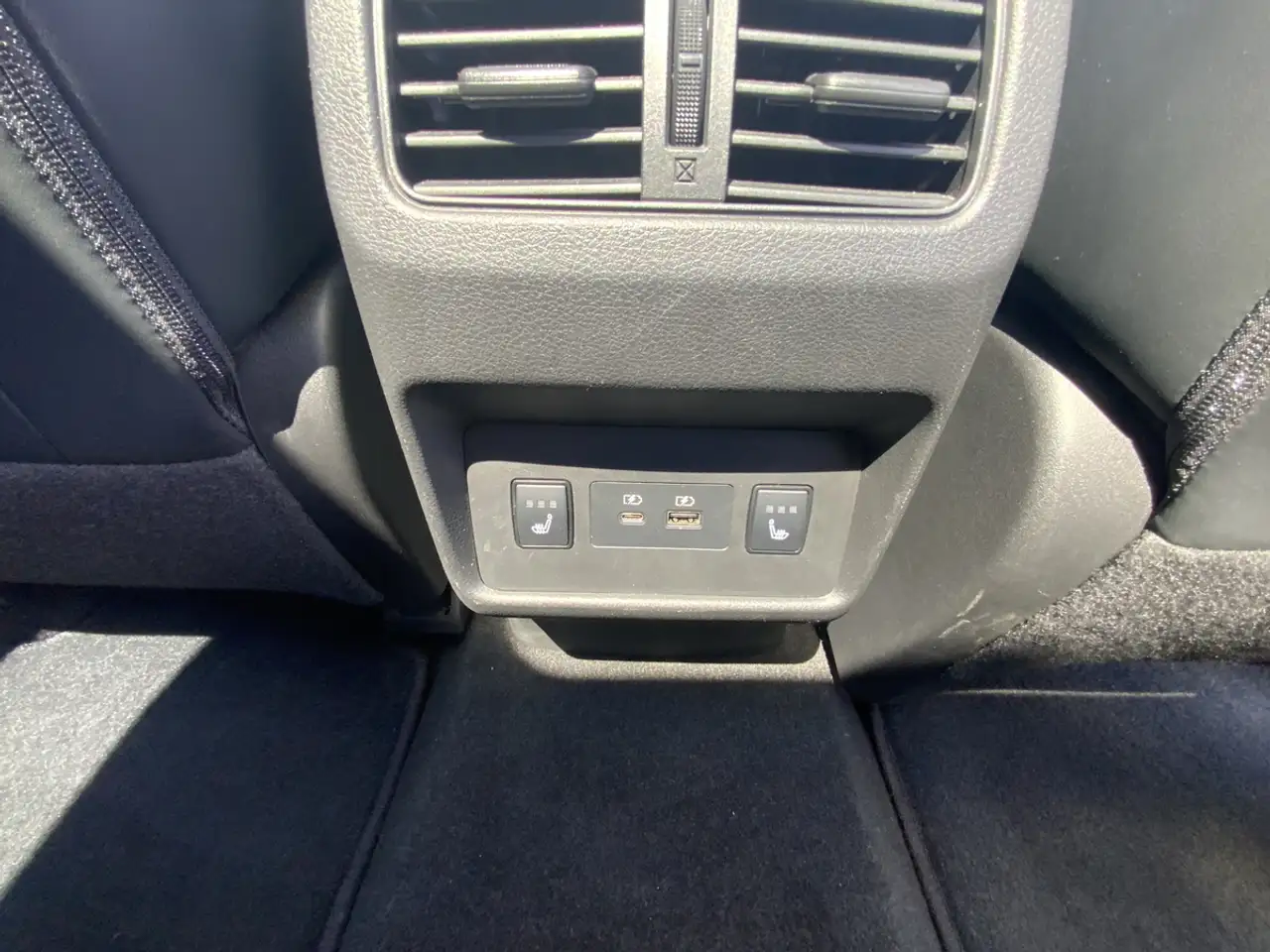 Nissan Rogue photo Nissan Rogue