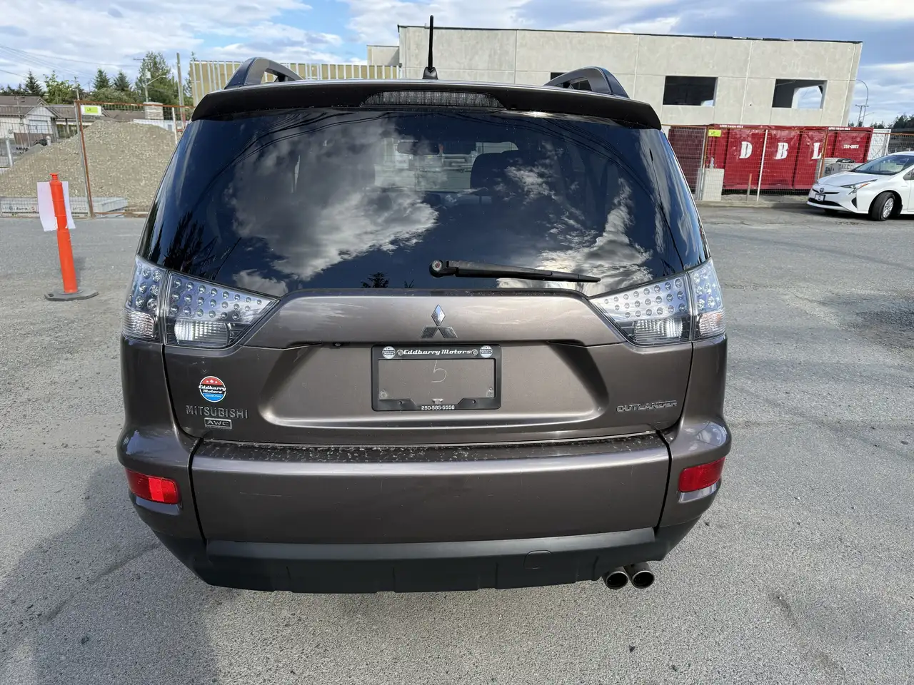Mitsubishi Outlander снимка Mitsubishi Outlander