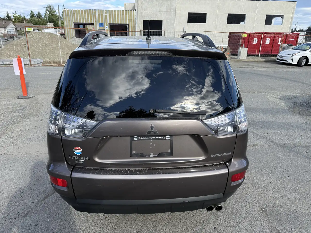 Mitsubishi Outlander снимка Mitsubishi Outlander