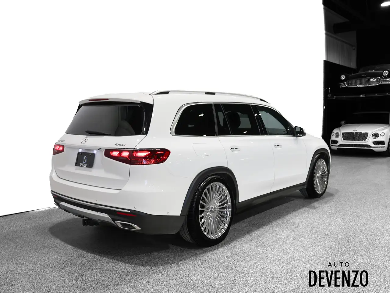 Mercedes-Benz GLS снимка Mercedes-Benz GLS
