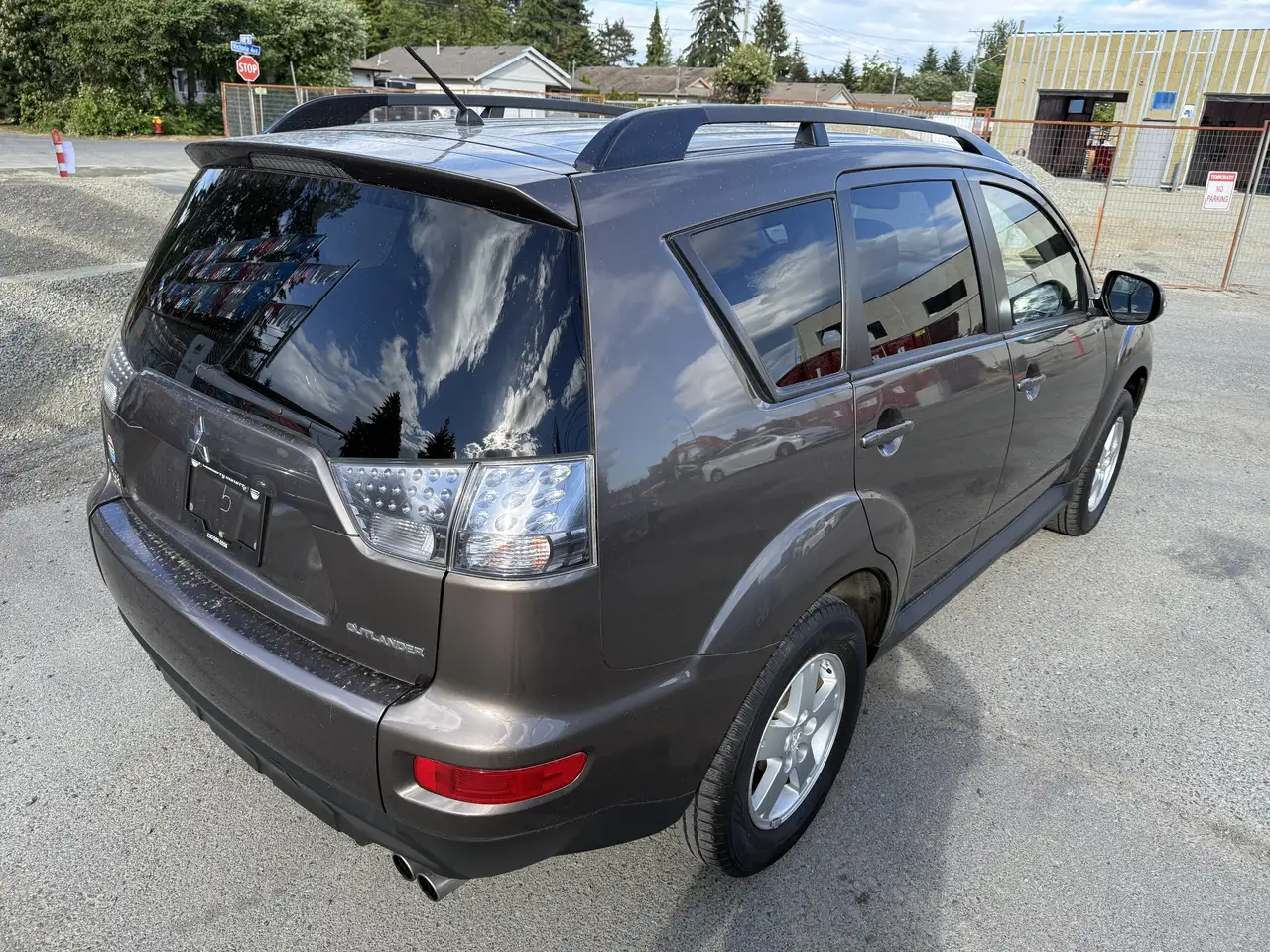 Mitsubishi Outlander снимка Mitsubishi Outlander