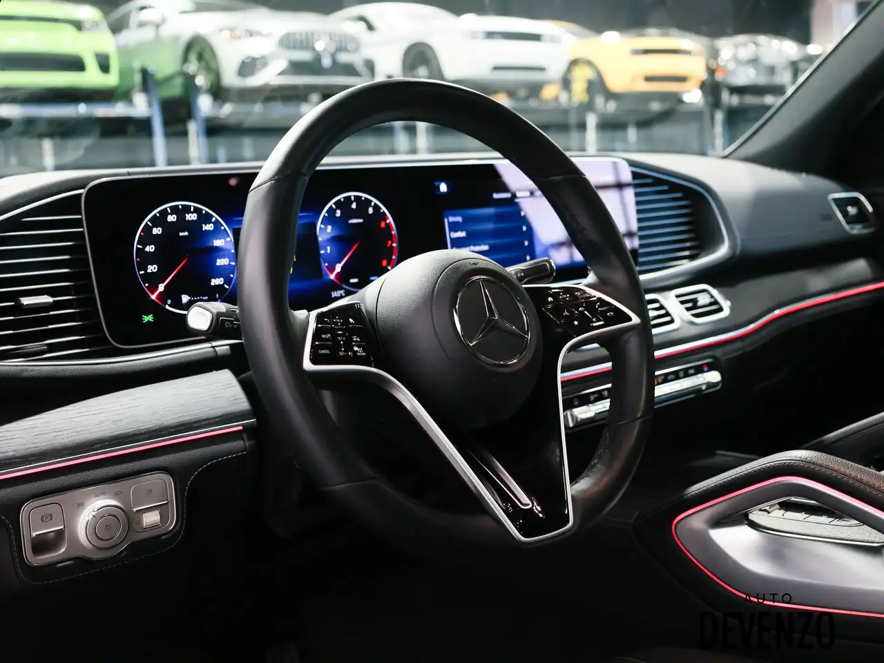 Mercedes-Benz GLS снимка Mercedes-Benz GLS
