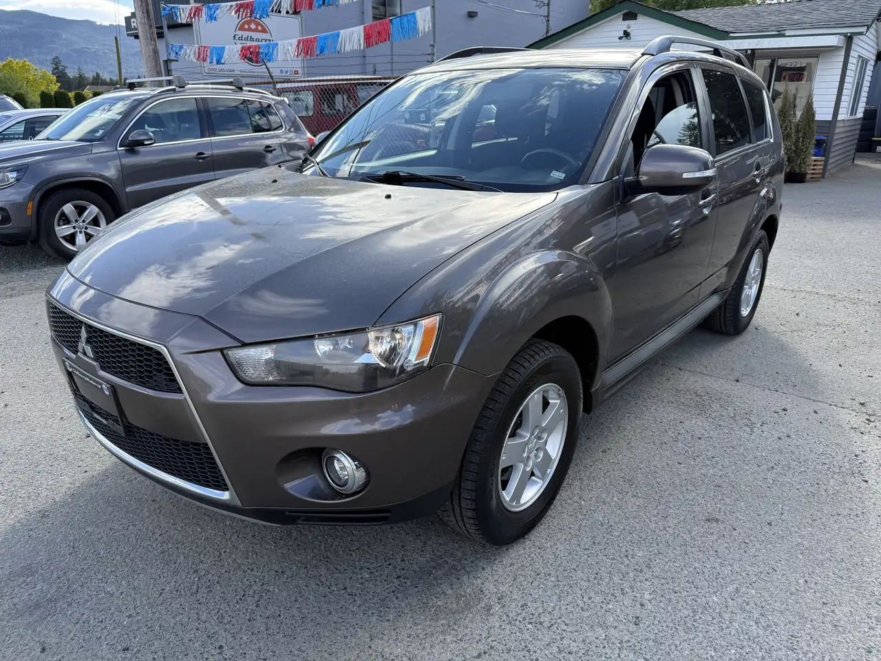Mitsubishi Outlander снимка Mitsubishi Outlander