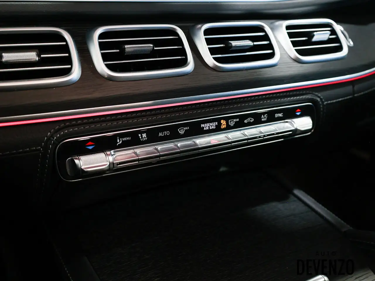 Mercedes-Benz GLS снимка Mercedes-Benz GLS