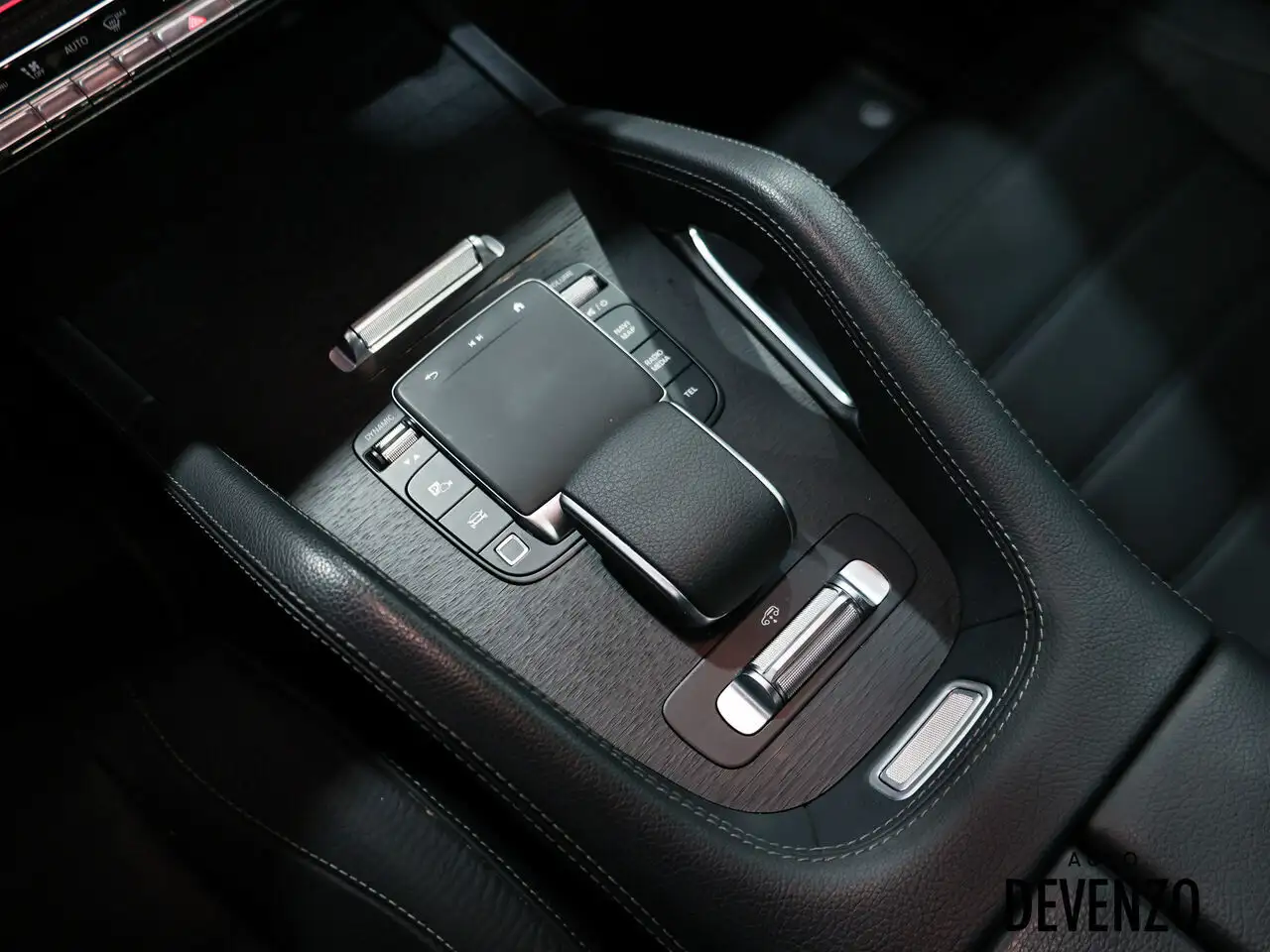Mercedes-Benz GLS снимка Mercedes-Benz GLS