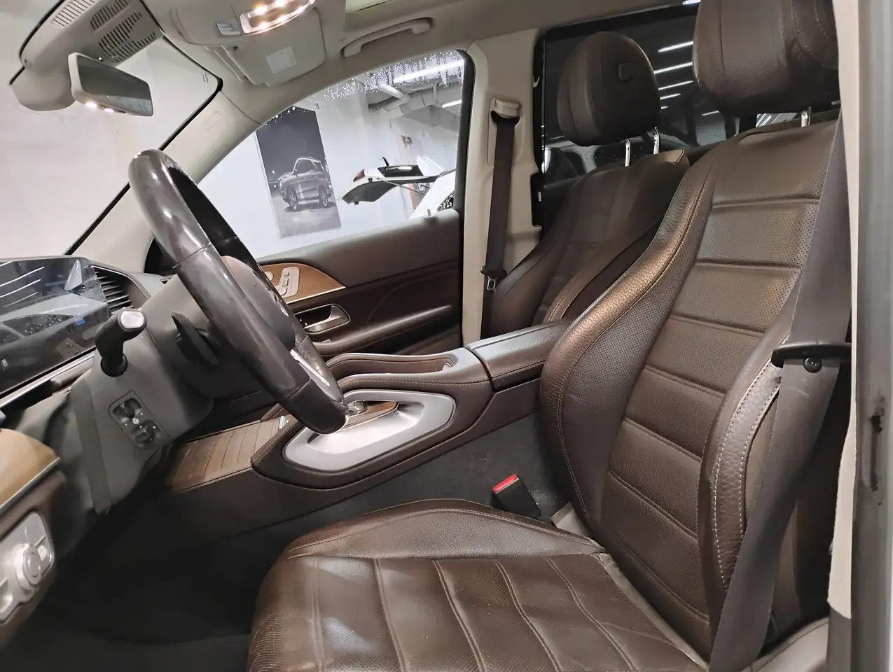 Mercedes-Benz GLS снимка Mercedes-Benz GLS