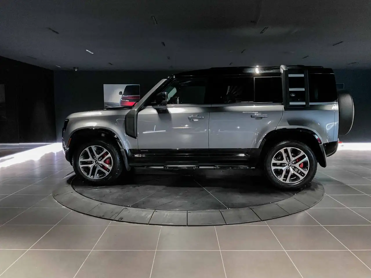 Land Rover Defender photo Land Rover Defender