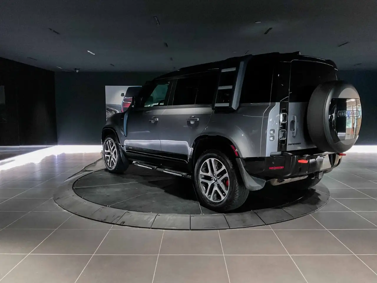 Land Rover Defender photo Land Rover Defender