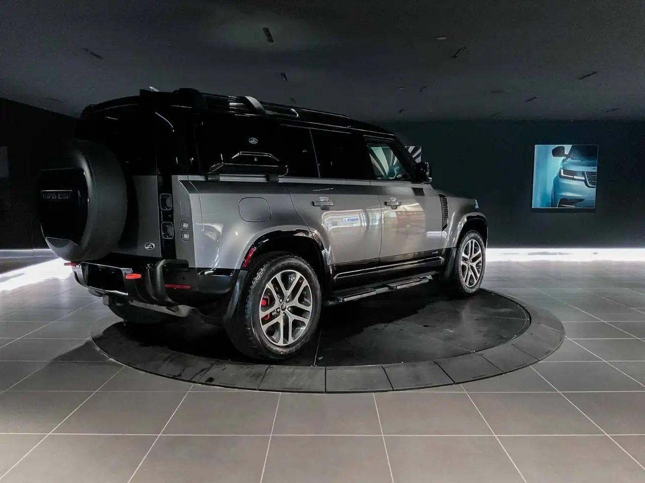 Land Rover Defender photo Land Rover Defender