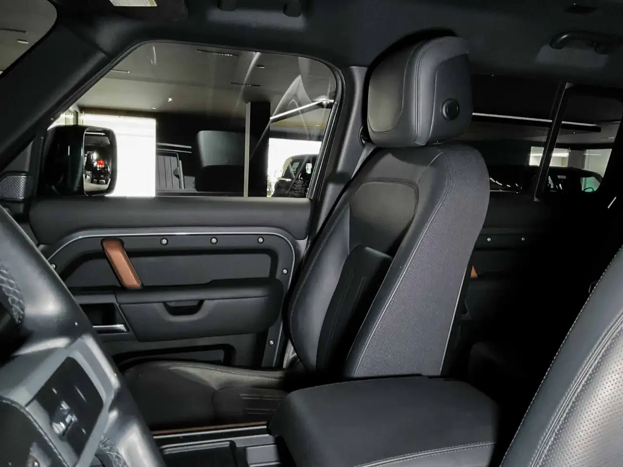 Land Rover Defender photo Land Rover Defender