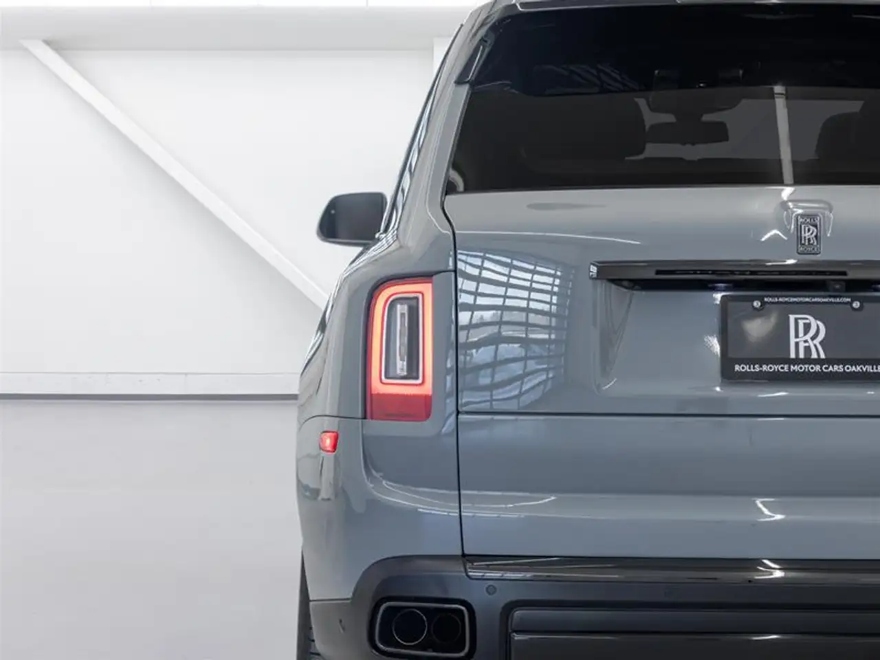 Rolls-Royce Cullinan photo Rolls-Royce Cullinan