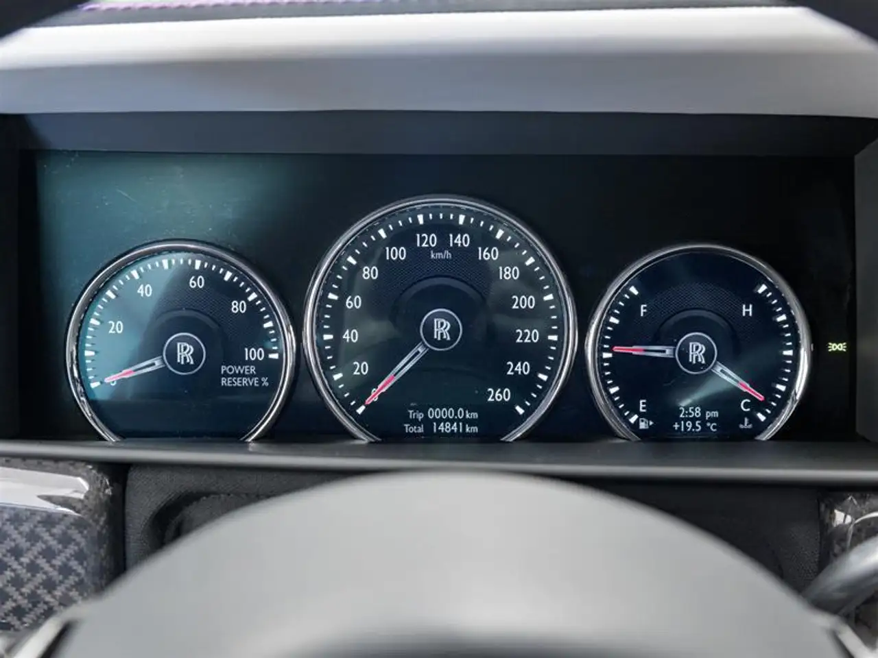 Rolls-Royce Cullinan photo Rolls-Royce Cullinan